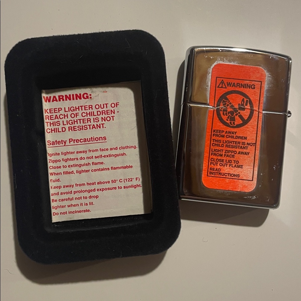 Zippo with Blue Oval Ford Logo - Picture 5 of 5